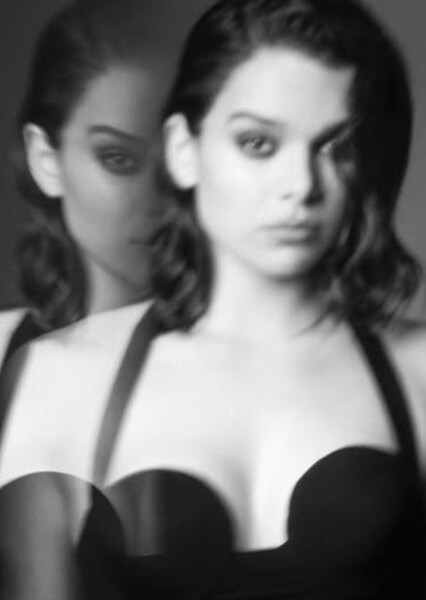 Hailee Steinfeld