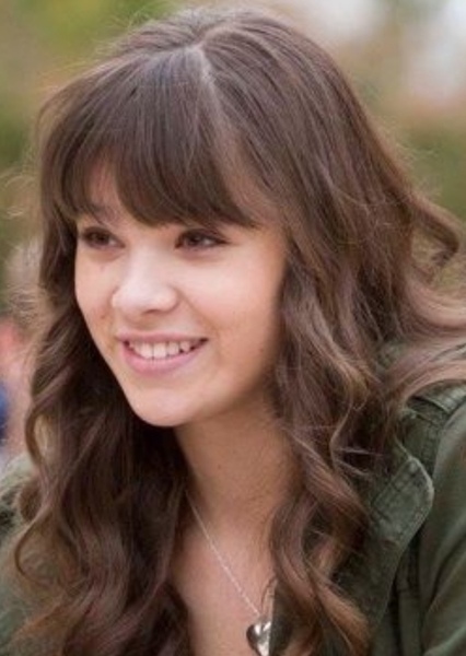 Hailee Steinfeld photo