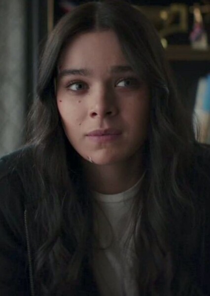 Hailee Steinfeld photo