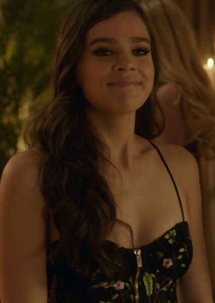 Hailee Steinfeld photo