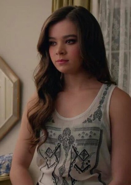Hailee Steinfeld photo