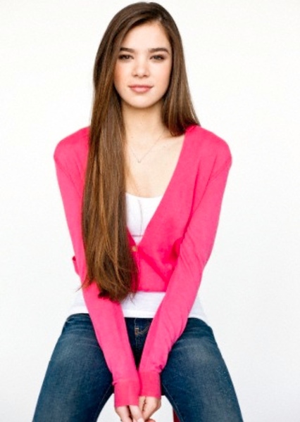 Hailee Steinfeld photo