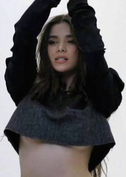 Hailee Steinfeld photo