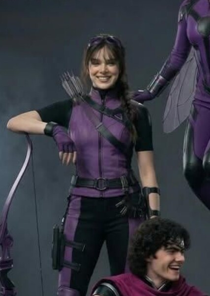 Hailee Steinfeld photo