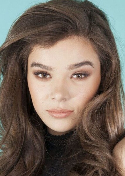 Hailee Steinfeld photo