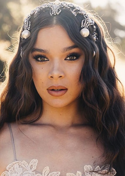 Hailee Steinfeld photo