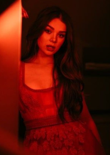 Hailee Steinfeld photo
