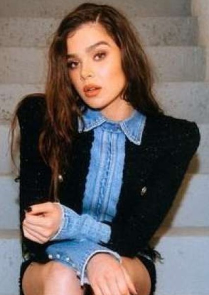 Hailee Steinfeld photo