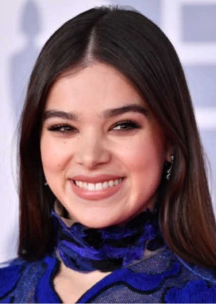 Hailee Steinfeld photo