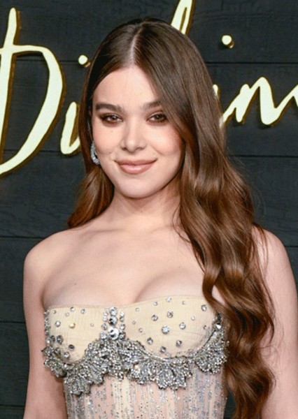 Hailee Steinfeld photo
