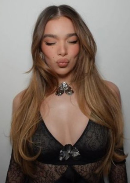 Hailee Steinfeld photo