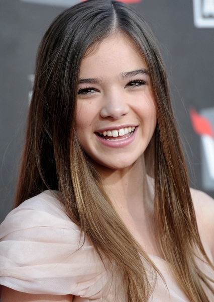 Hailee Steinfeld photo