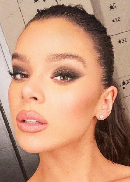 Hailee Steinfeld photo