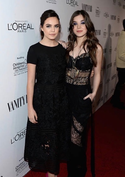 Hailee Steinfeld and Bailee Madison photo