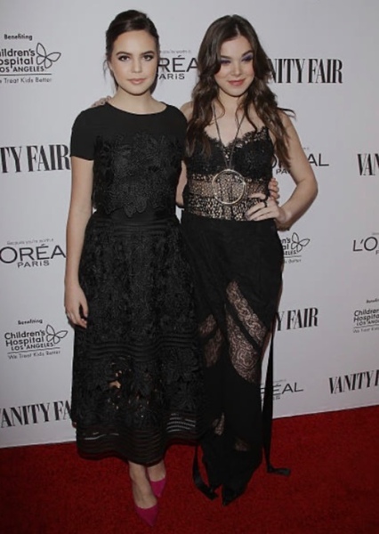 Hailee Steinfeld and Bailee Madison photo