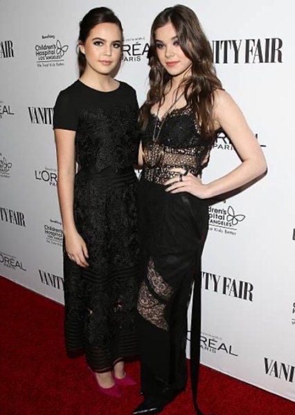 Hailee Steinfeld and Bailee Madison photo