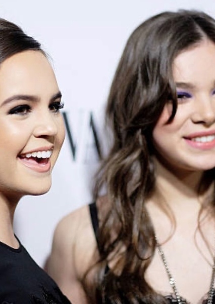 Hailee Steinfeld and Bailee Madison photo