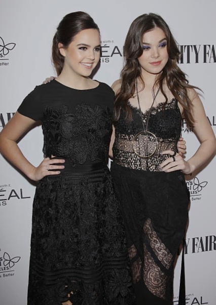 Hailee Steinfeld and Bailee Madison photo