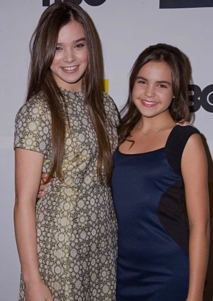 Hailee Steinfeld and Bailee Madison photo