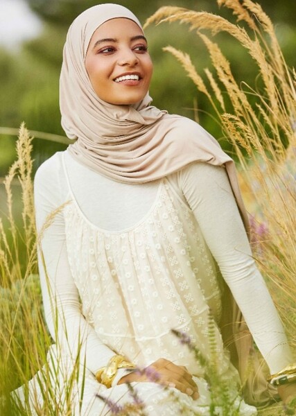 Hajar Brown photo