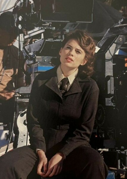 Haley Atwell photo