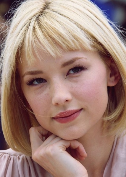 Haley Bennett photo