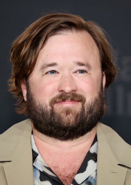Haley Joel Osment photo