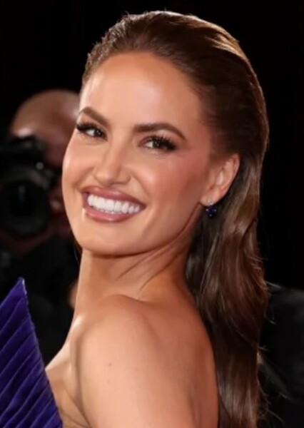 Haley Kalil photo