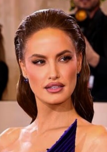 Haley Kalil photo