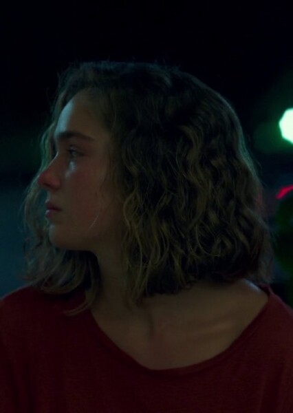 Haley Lu Richardson