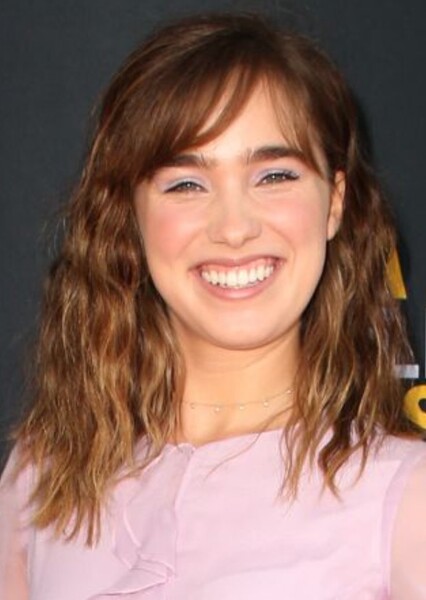 Haley Lu Richardson photo