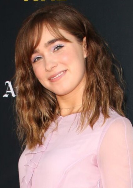 Haley Lu Richardson photo