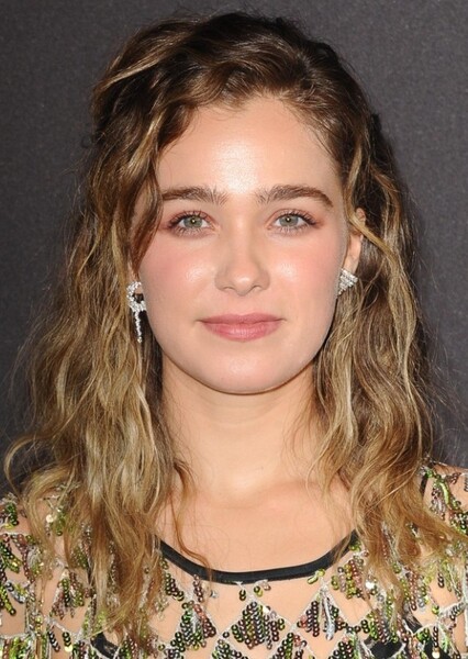 Haley Lu Richardson photo