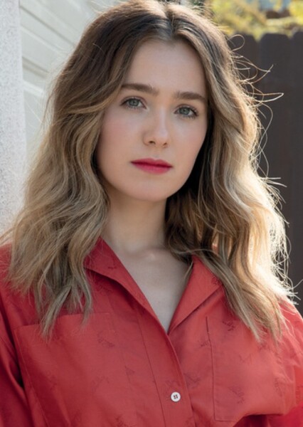 Haley Lu Richardson photo