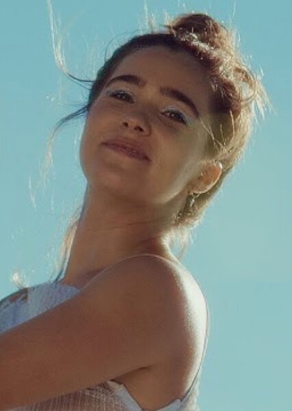 Haley Lu Richardson