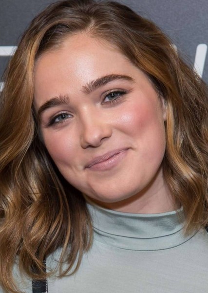 Haley Lu Richardson photo
