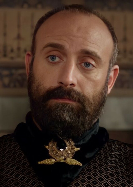 Halit Ergenç photo