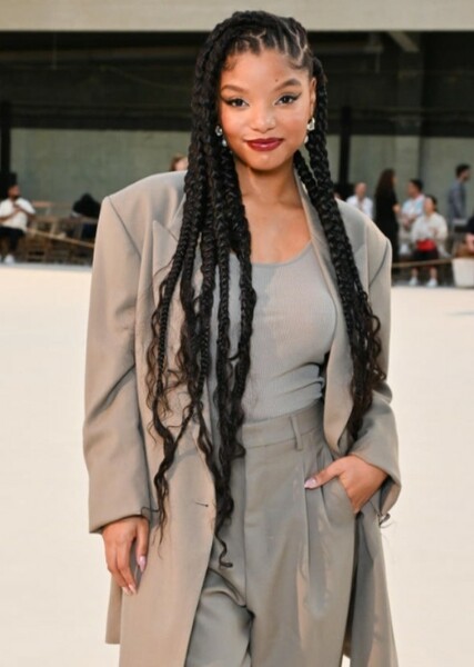 Halle Bailey photo