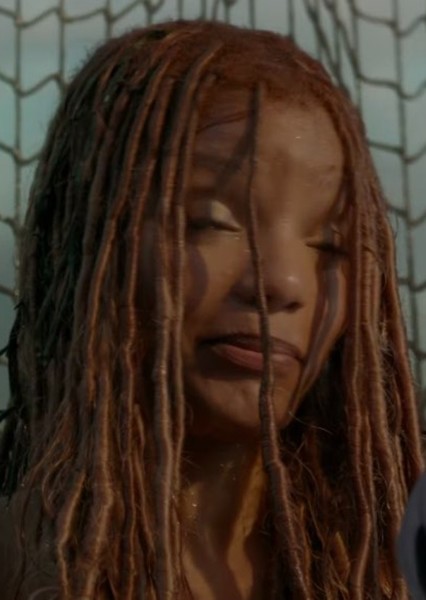 Halle Bailey photo