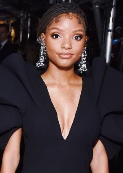 Halle Bailey photo