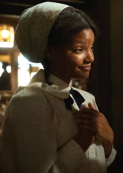 Halle Bailey photo