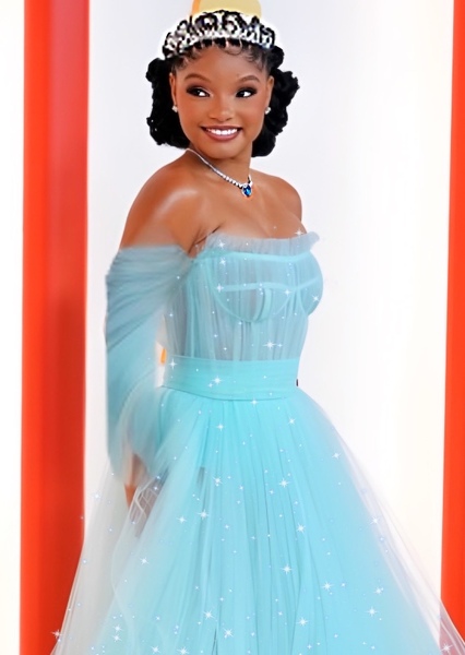 Halle Bailey photo
