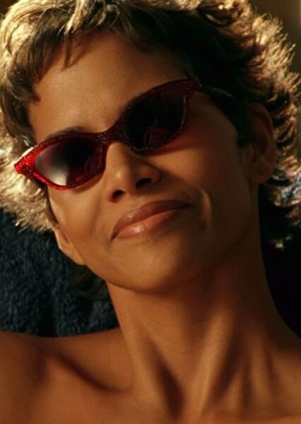 Halle Berry photo