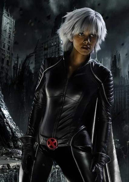 Halle Berry photo