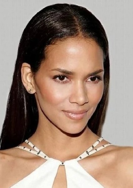 Halle Berry photo