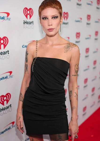 Halsey photo