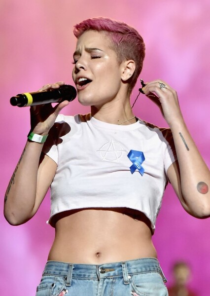 Halsey photo