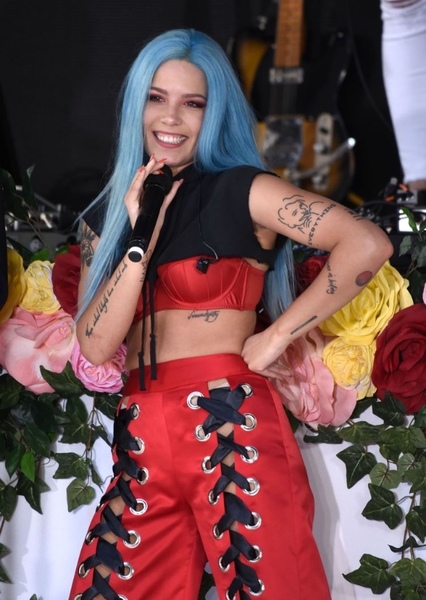 Halsey photo