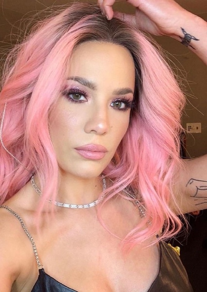 Halsey photo