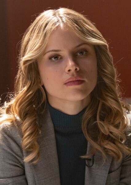 Halston Sage photo